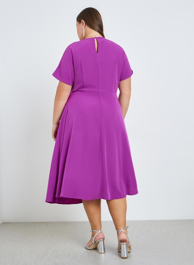 Styli Plus Size Embellished Short Sleeve A-Line Midi Dress - Image 4